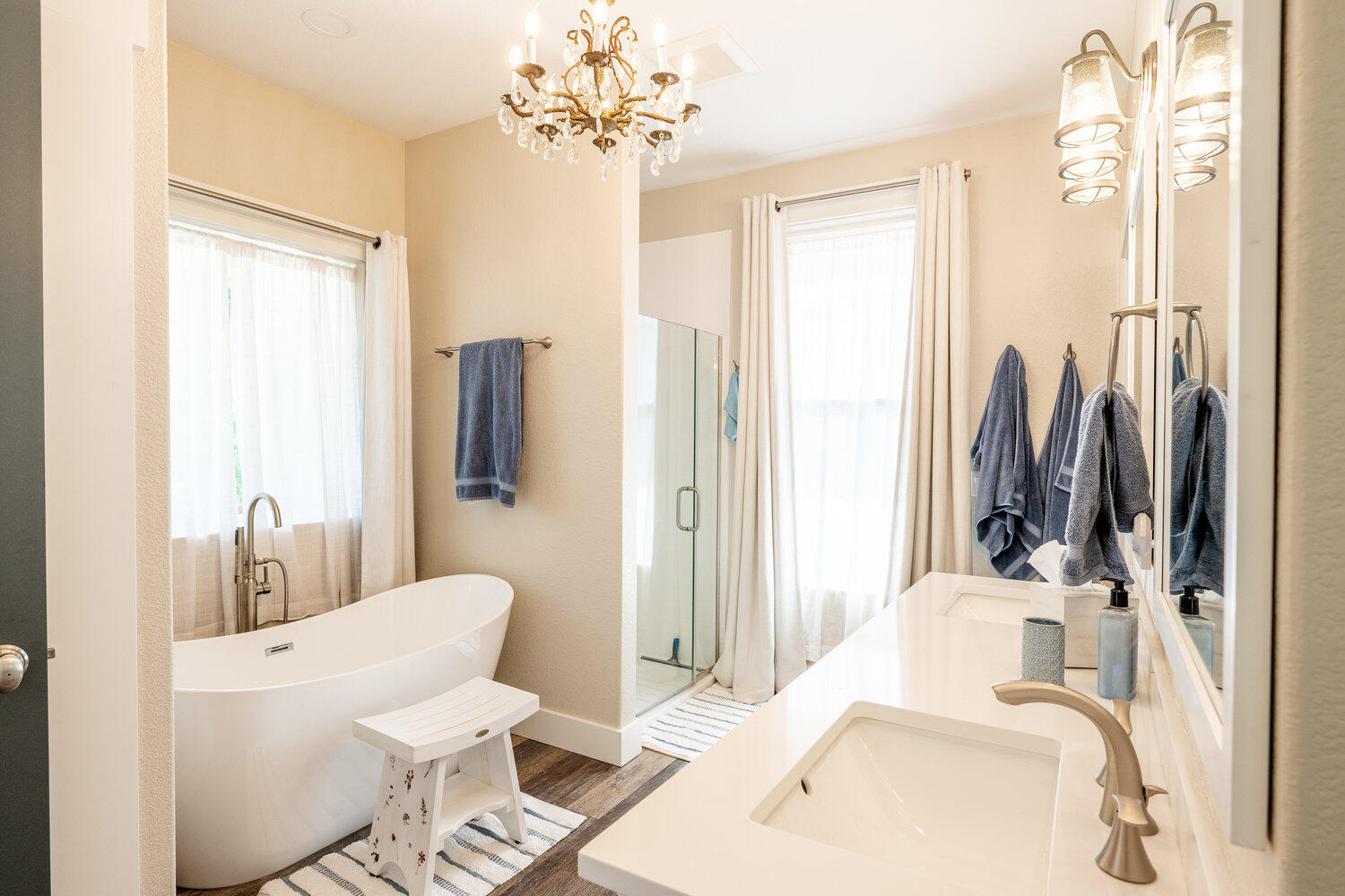 460 Smith Street Sheridan, WY 82801 - Photo 27 of 84 Master Bathroom