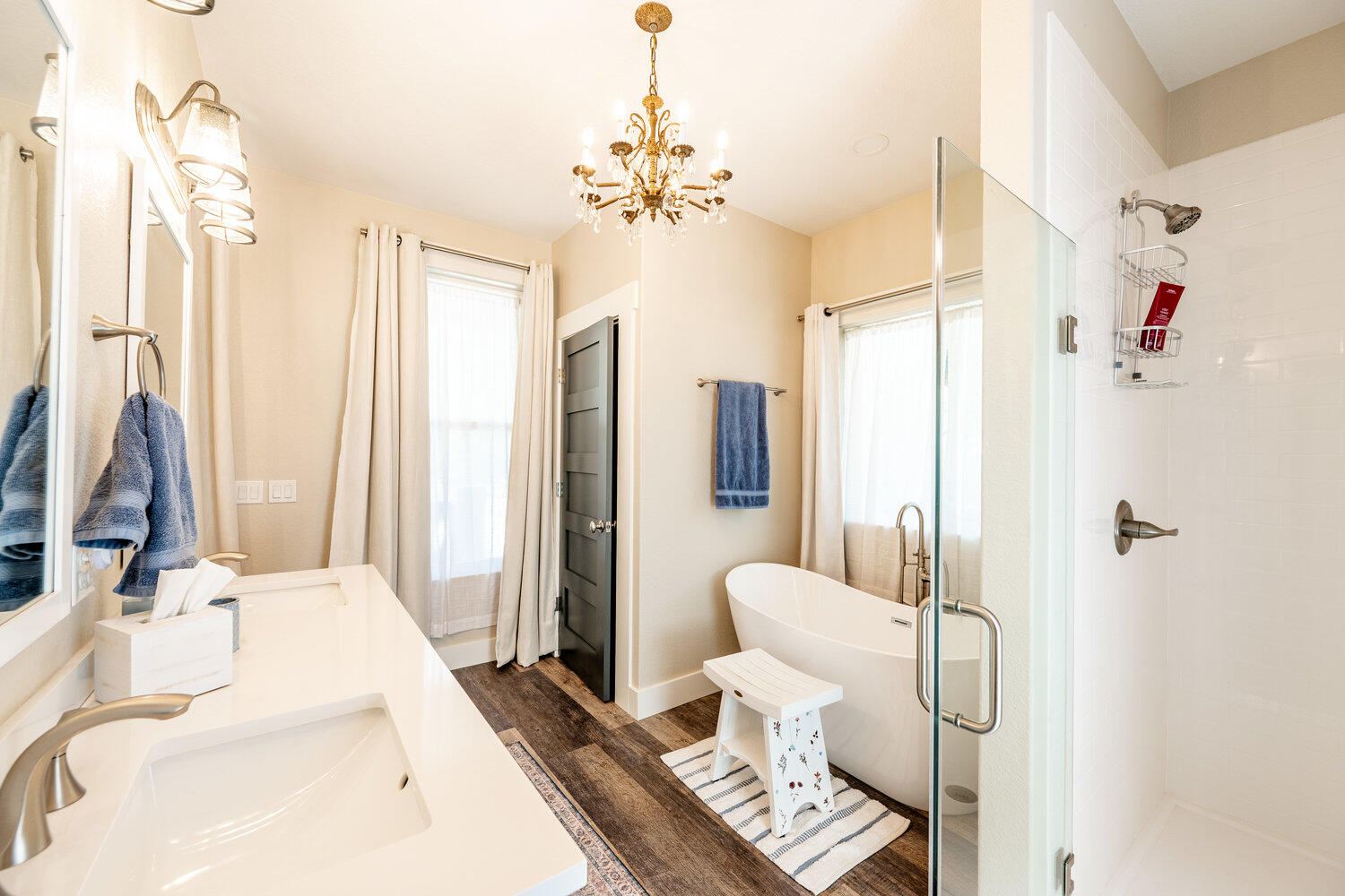 460 Smith Street Sheridan, WY 82801 - Photo 28 of 84 Master Bathroom