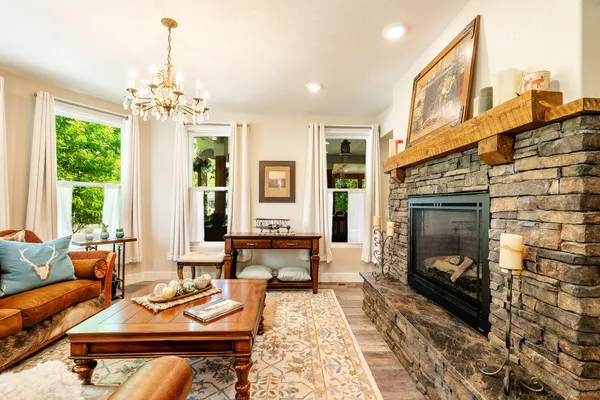 $1,895,000 | 460 Smith Street, Sheridan, WY 82801