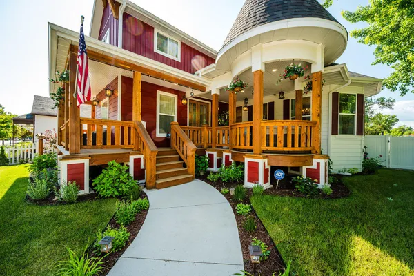 $1,895,000 | 460 Smith Street, Sheridan, WY 82801