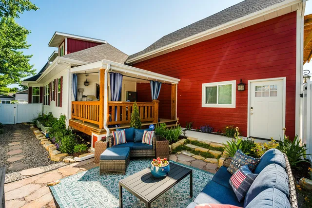 $1,895,000 | 460 Smith Street, Sheridan, WY 82801