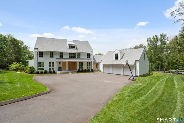 $2,950,000 | 30 Lords Highway, Weston, CT 06883