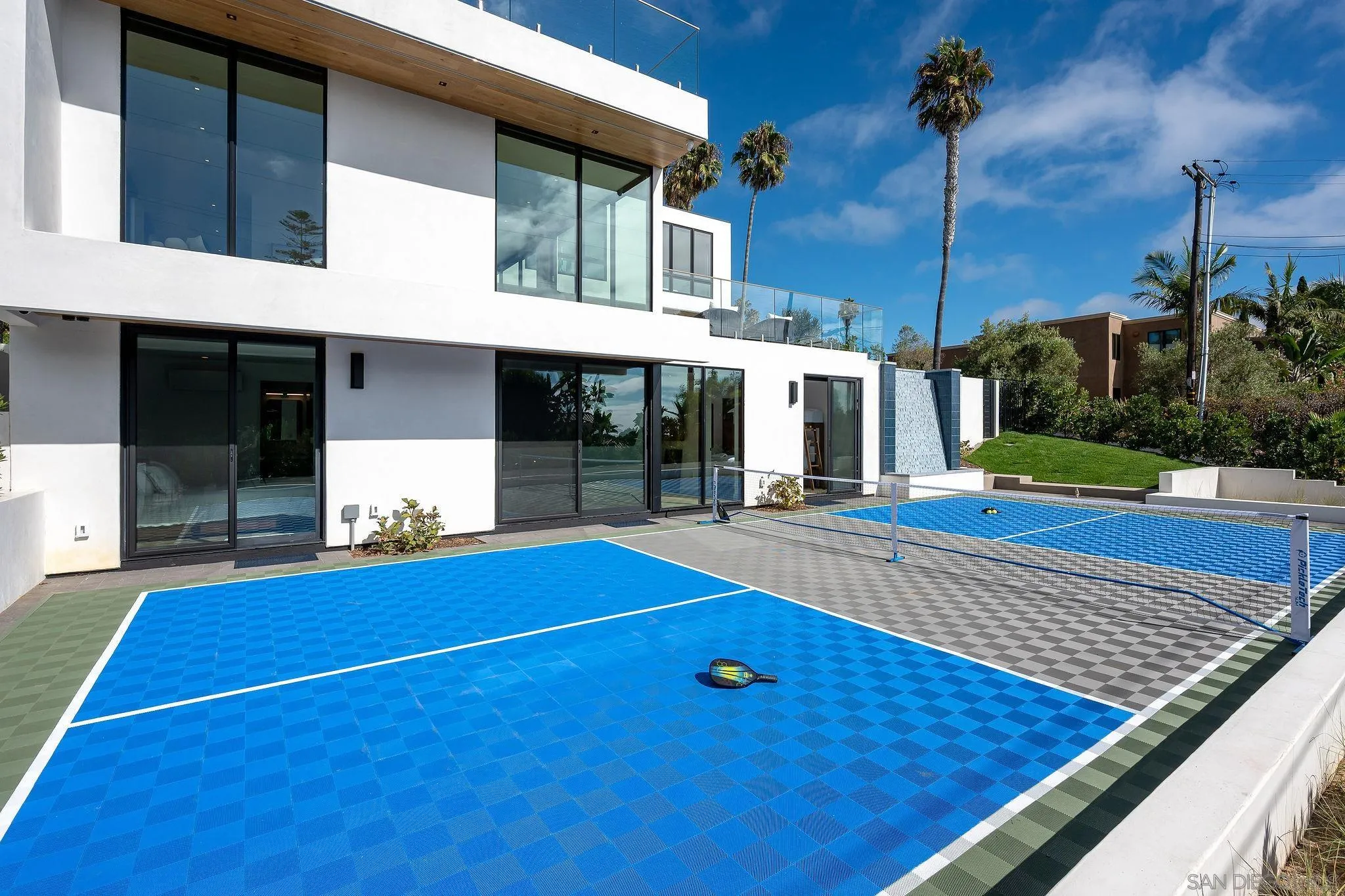 1605 Burgundy Road Encinitas, CA 92024 - Photo 36 of 39 Gallery Image 36