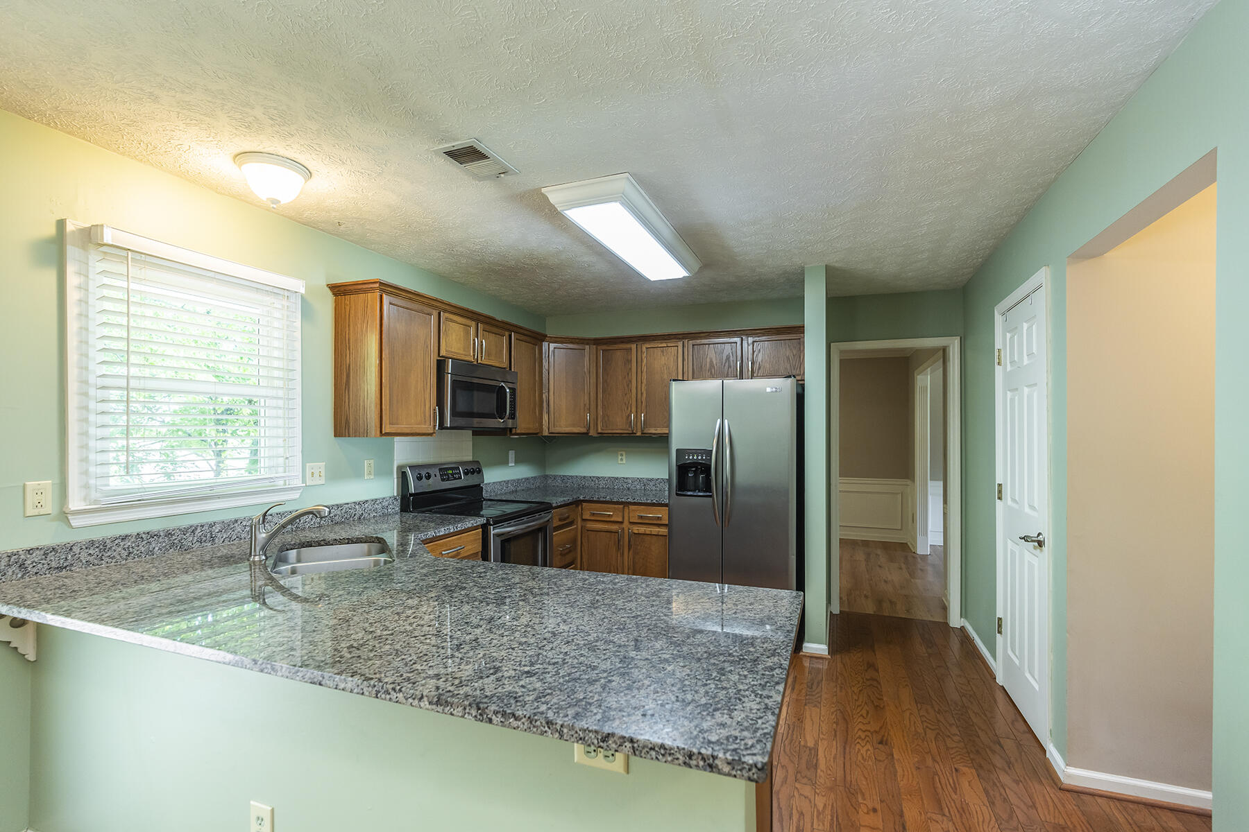 945 Tanbark Road Lexington, KY 40515 - Photo 12 of 31 945tanbark12 copy