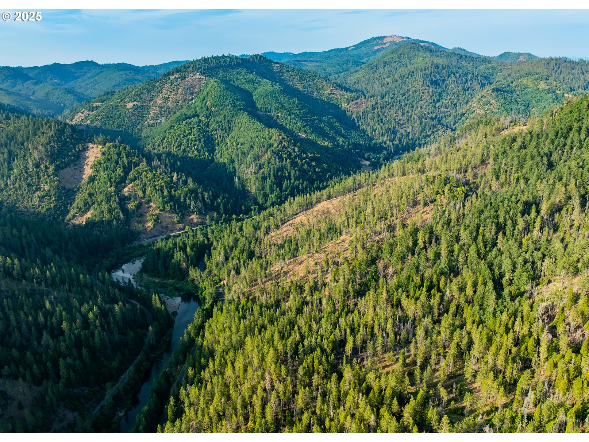 5925 Cow Creek Road Riddle, OR 97469 - Photo 17 of 29