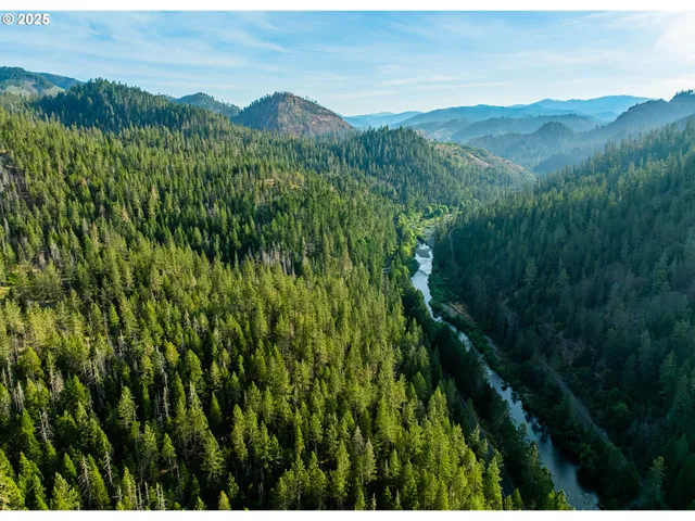 $539,000 | 5925 Cow Creek Road, Riddle, OR 97469