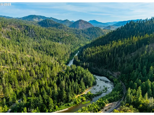 $539,000 | 5925 Cow Creek Road, Riddle, OR 97469