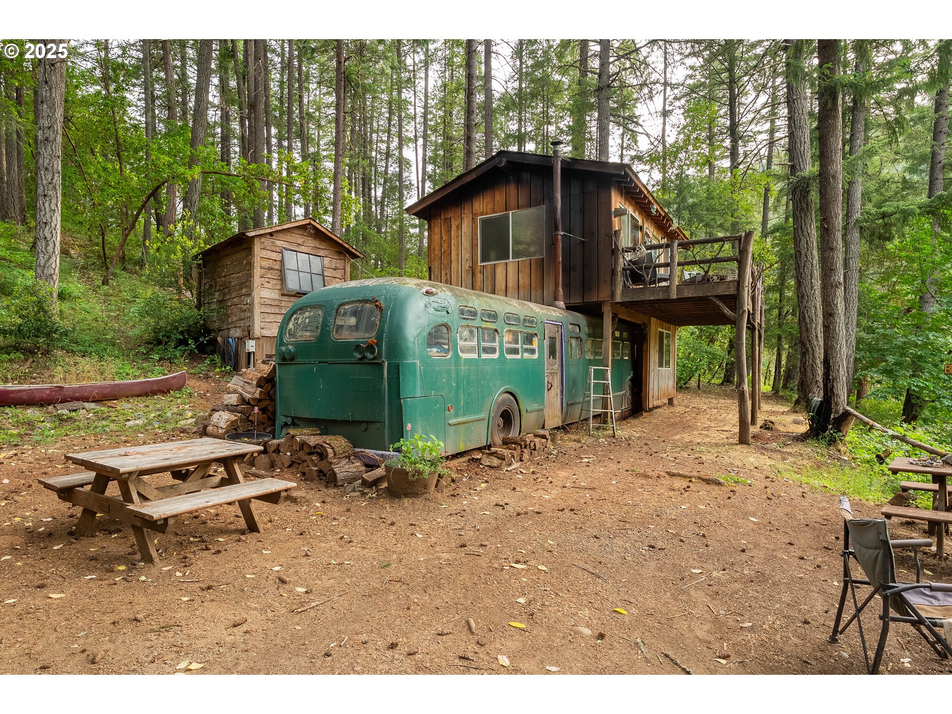 5925 Cow Creek Road Riddle, OR 97469 - Photo 5 of 29