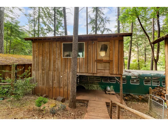 $539,000 | 5925 Cow Creek Road, Riddle, OR 97469