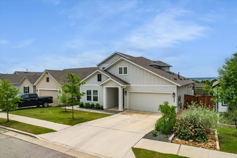 $475,000 | 125 Broken Oak Drive, Liberty Hill, TX 78642