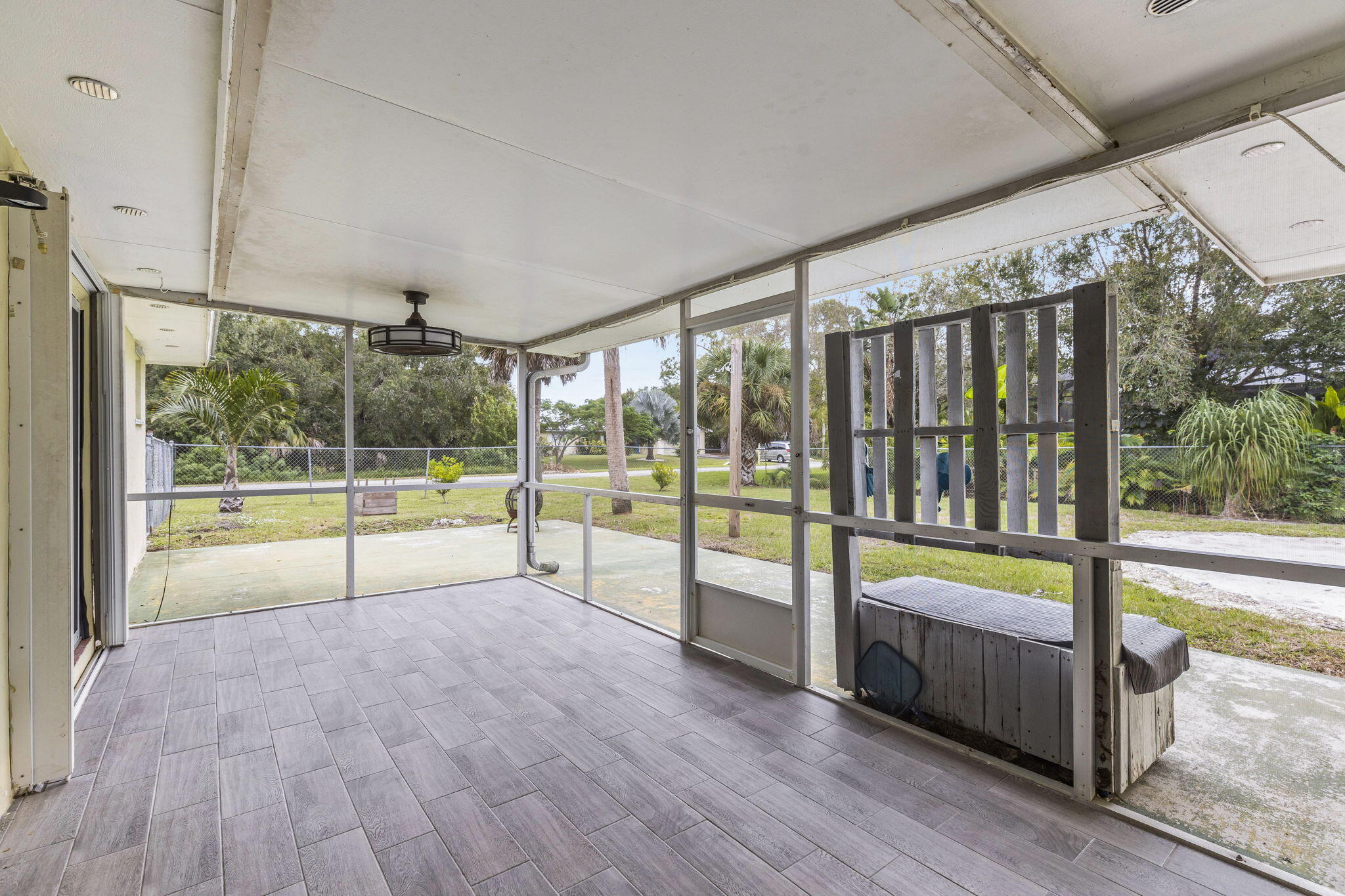 7101 Salerno Road Fort Pierce, FL 34951 - Photo 18 of 24 Screen Patio