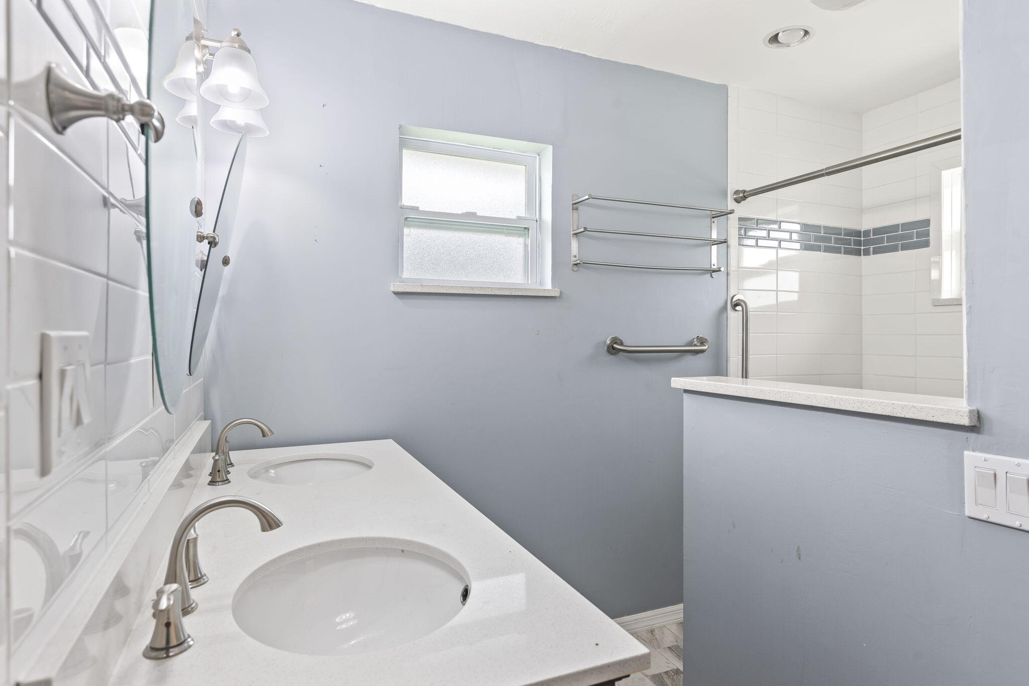 7101 Salerno Road Fort Pierce, FL 34951 - Photo 4 of 24 Masterbath