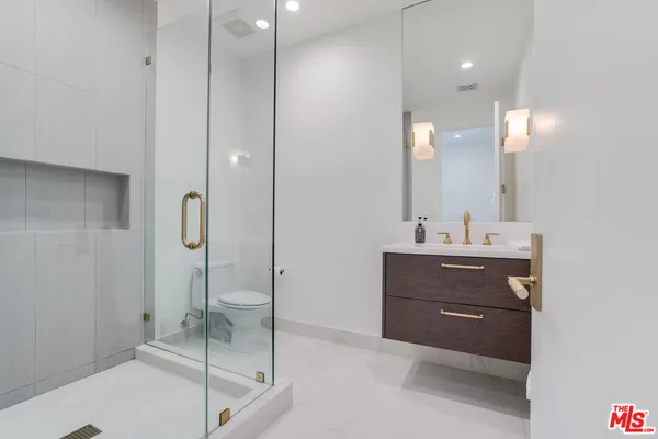 $22,000 | 6721 Drexel Avenue, Los Angeles, CA 90048