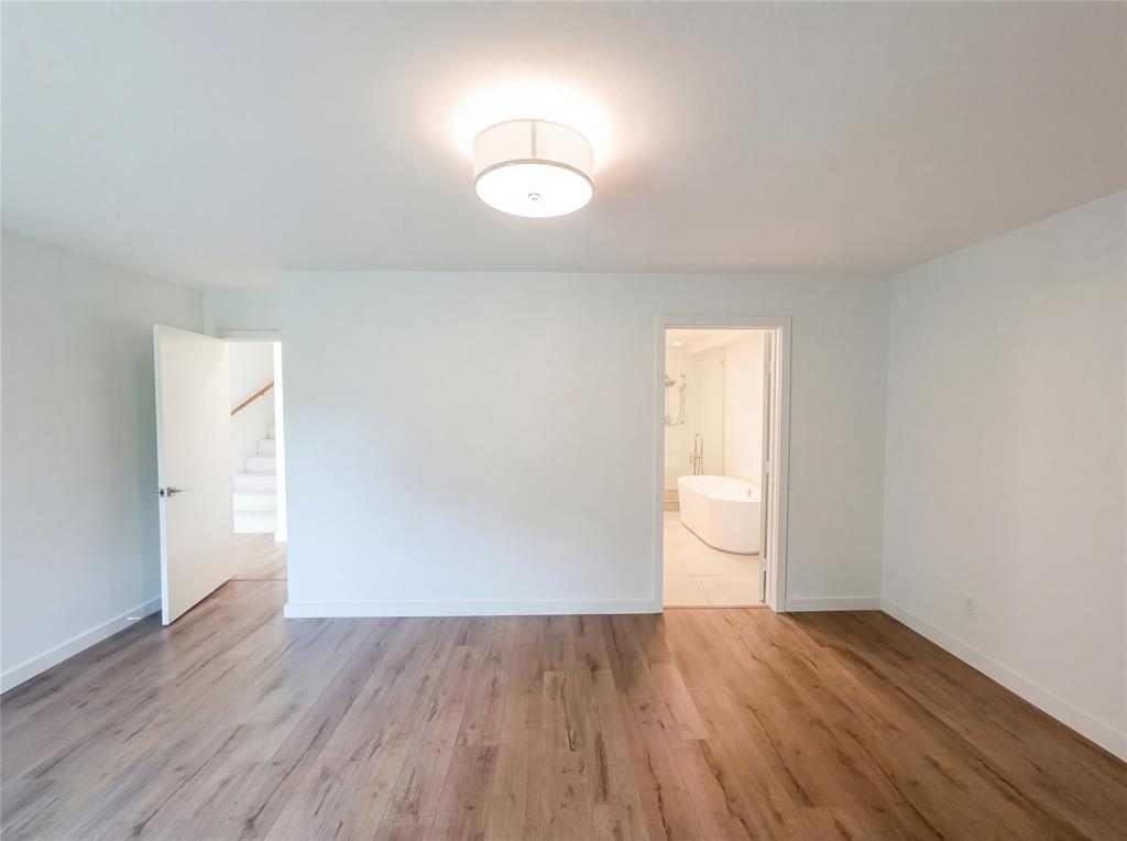 7121 Winding Creek Road Dallas, TX 75252 - Photo 4 of 23