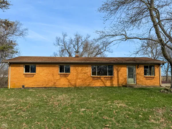 $245,000 | 2950 South Lake Drive, Columbus, IN 47203