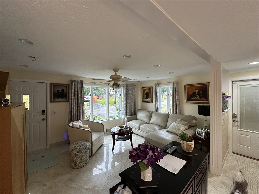 20 Wedgewood Road Worcester, MA 01602 - Photo 5 of 21