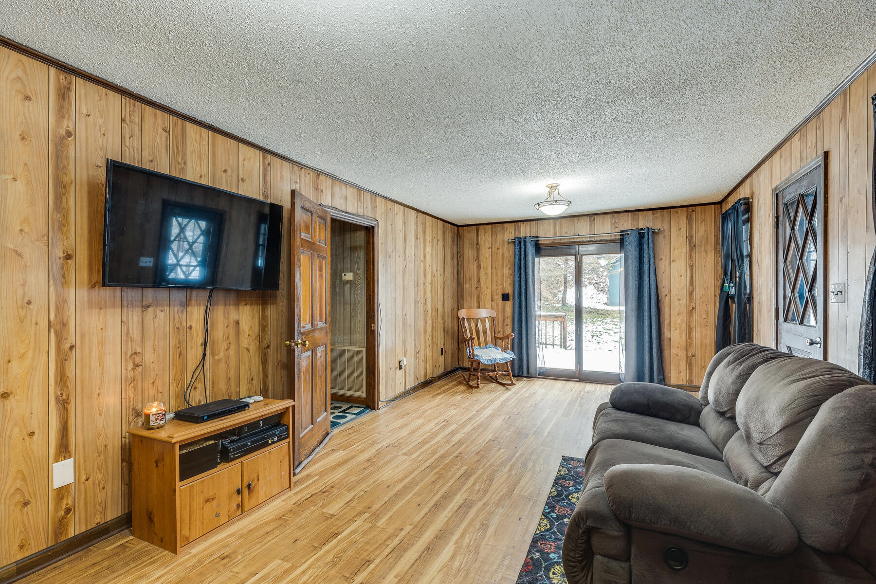6309 Wolf Run Road Bristol, VA 24202 - Photo 14 of 58 014