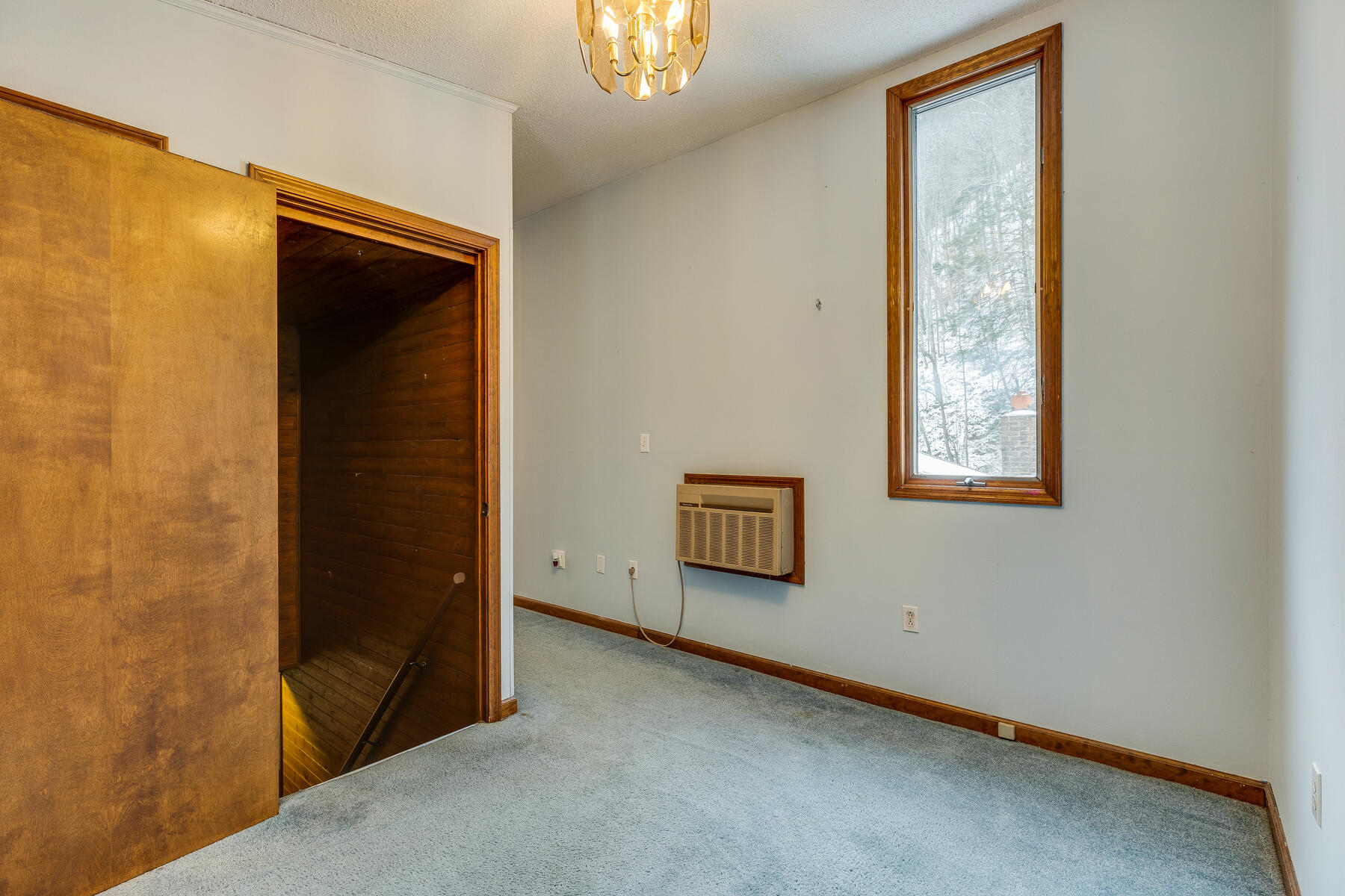 6309 Wolf Run Road Bristol, VA 24202 - Photo 29 of 58 029