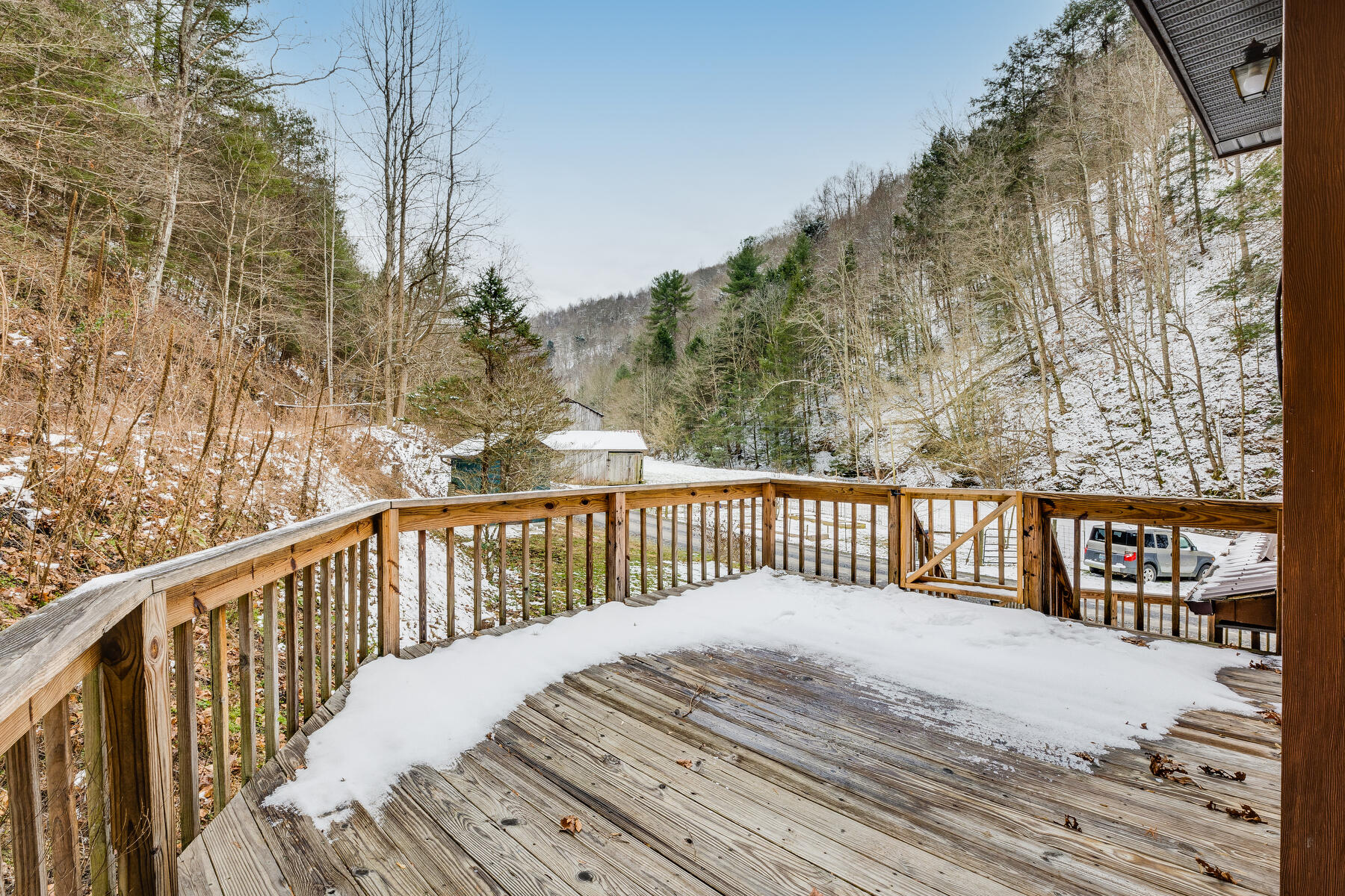 6309 Wolf Run Road Bristol, VA 24202 - Photo 7 of 58 007