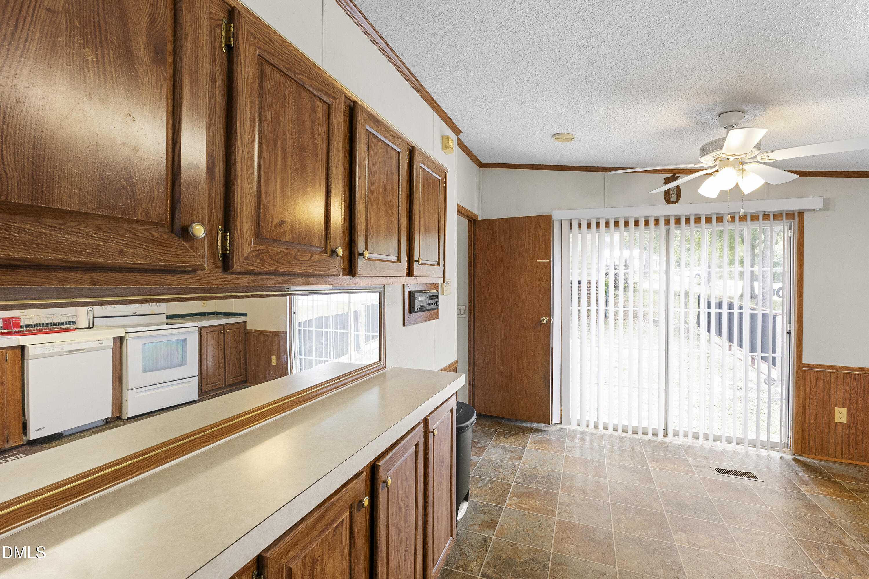 91 Kate Lane Sanford, NC 27332 - Photo 12 of 43 10