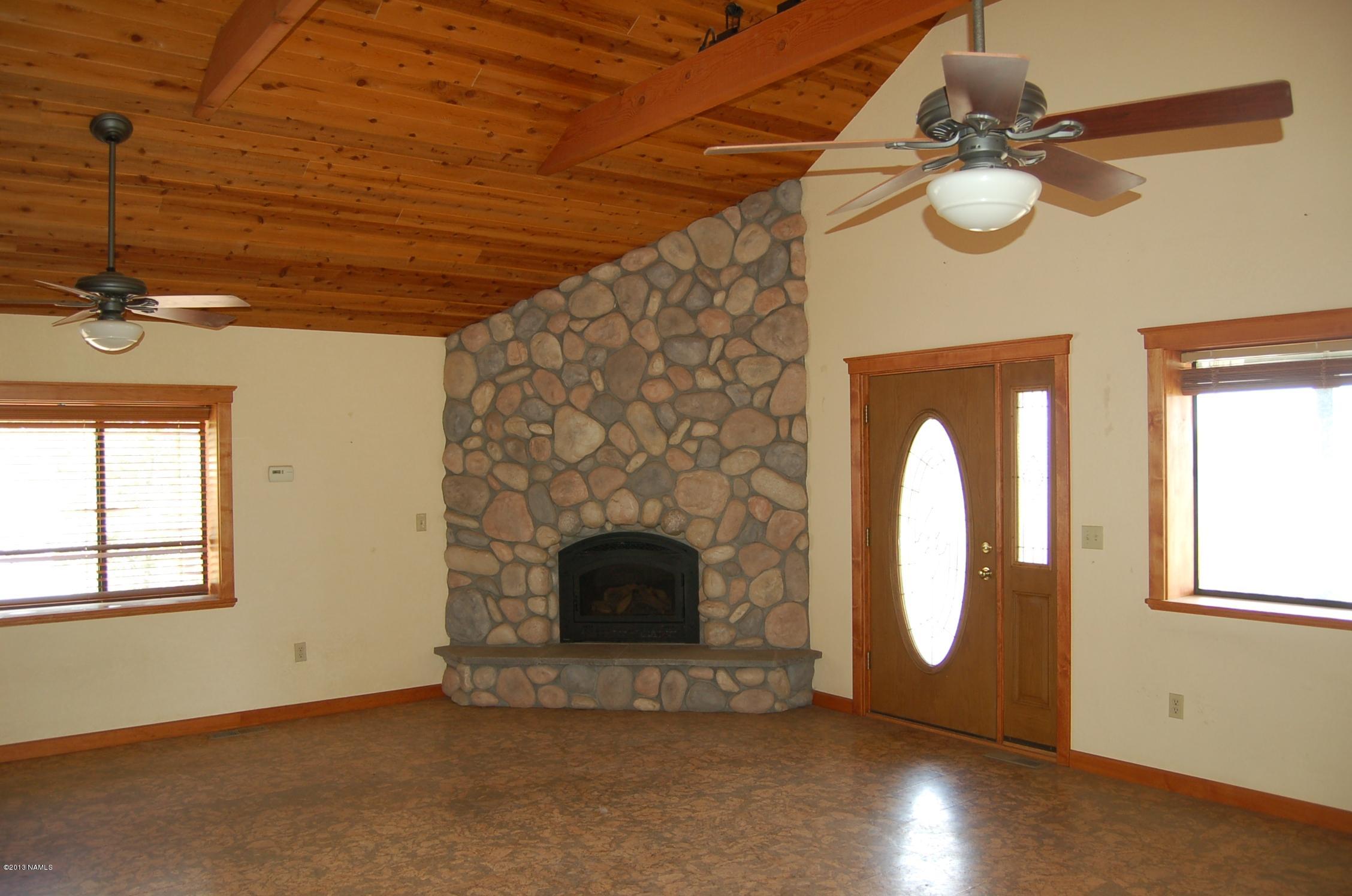 5985 Silver Saddle Road Flagstaff, AZ 86004 - Photo 5 of 15 003