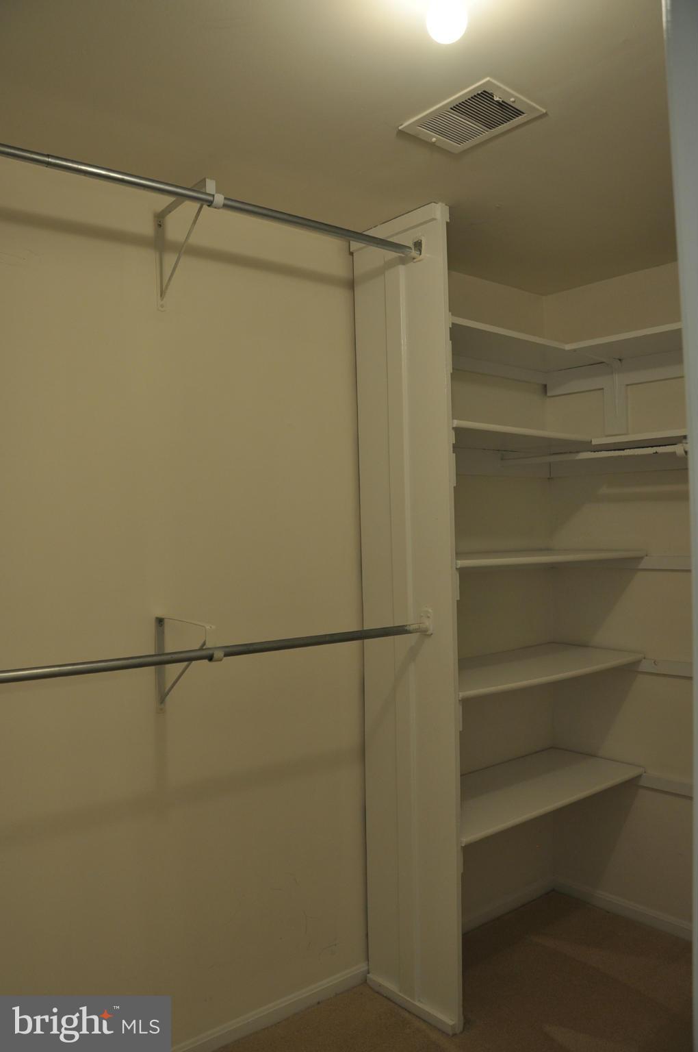 12 Starlight Court Potomac, MD 20854 - Photo 14 of 19 a view of a small room