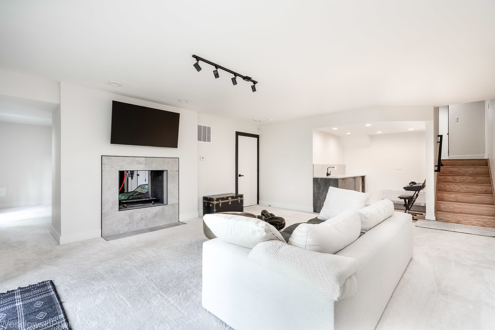 280 Boardwalk Place Park Ridge, IL 60068 - Photo 11 of 17 Gallery Image 11