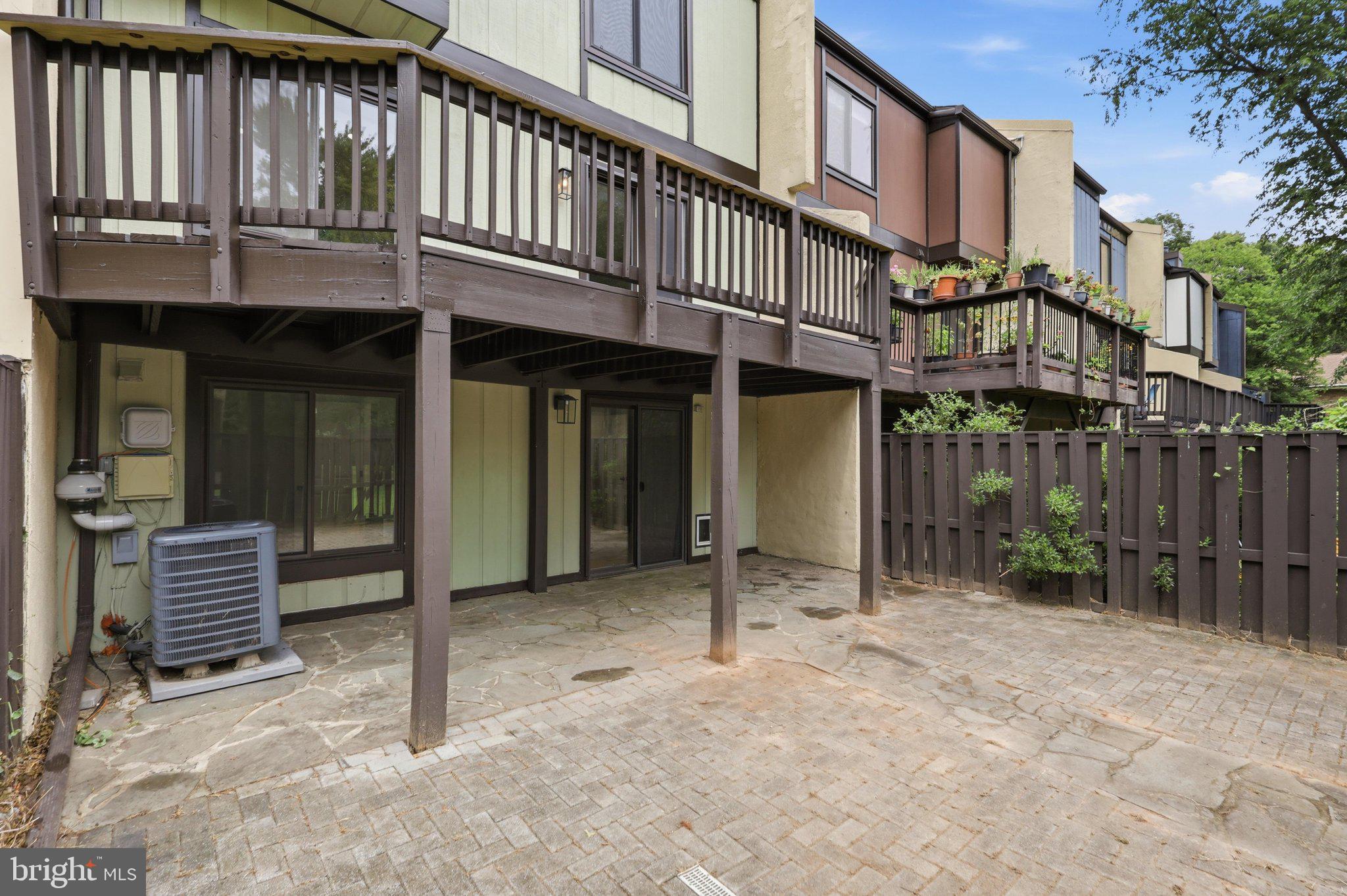 11092 Saffold Way Reston, VA 20190 - Photo 31 of 43 Gallery Image 31