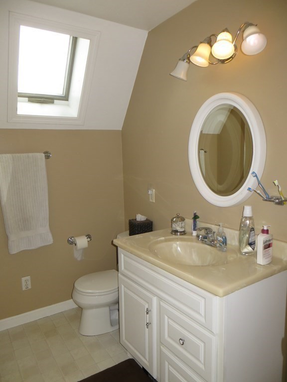 10 Allen Road Sturbridge, MA 01566 - Photo 14 of 34