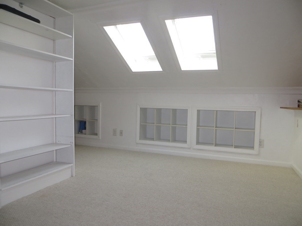 10 Allen Road Sturbridge, MA 01566 - Photo 19 of 34