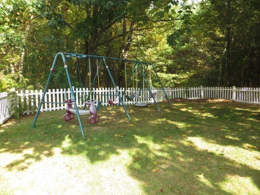 10 Allen Road Sturbridge, MA 01566 - Photo 29 of 34