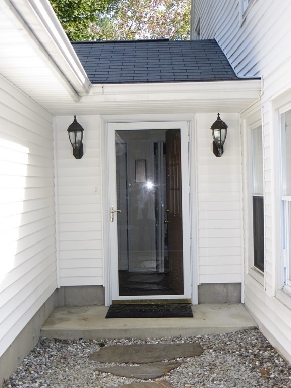 10 Allen Road Sturbridge, MA 01566 - Photo 6 of 34