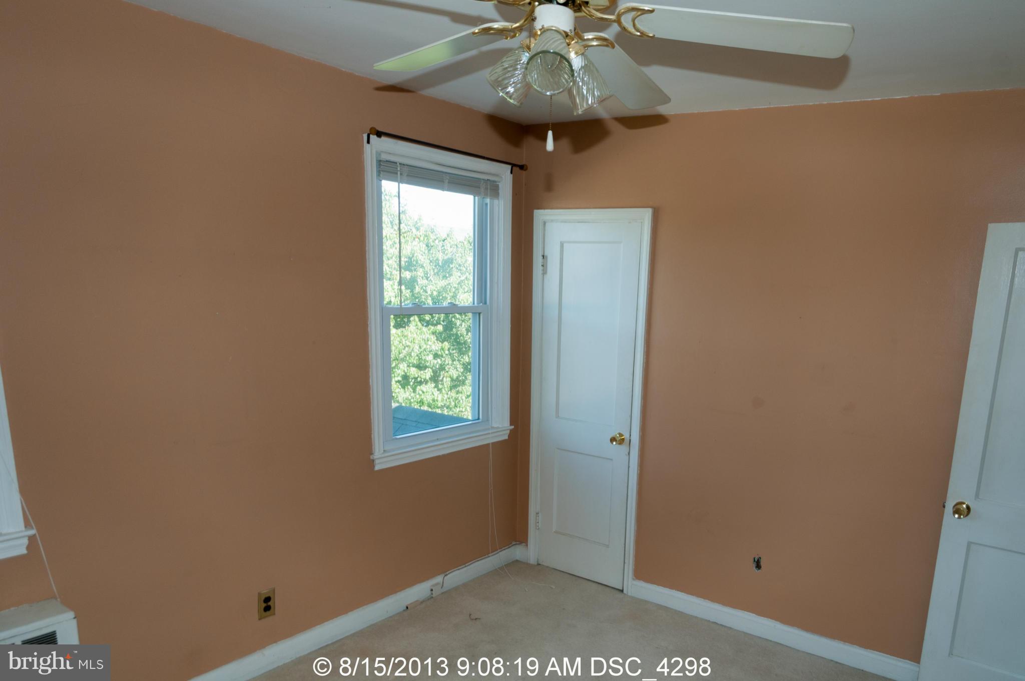 3661 Greenvale Road Baltimore, MD 21229 - Photo 5 of 12 Bedroom