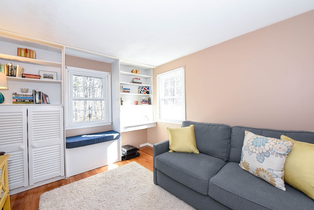 60 Bulkeley Road Littleton, MA 01460 - Photo 13 of 20