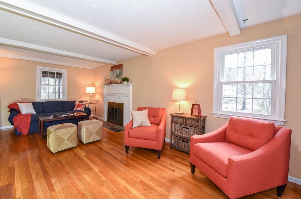 60 Bulkeley Road Littleton, MA 01460 - Photo 3 of 20