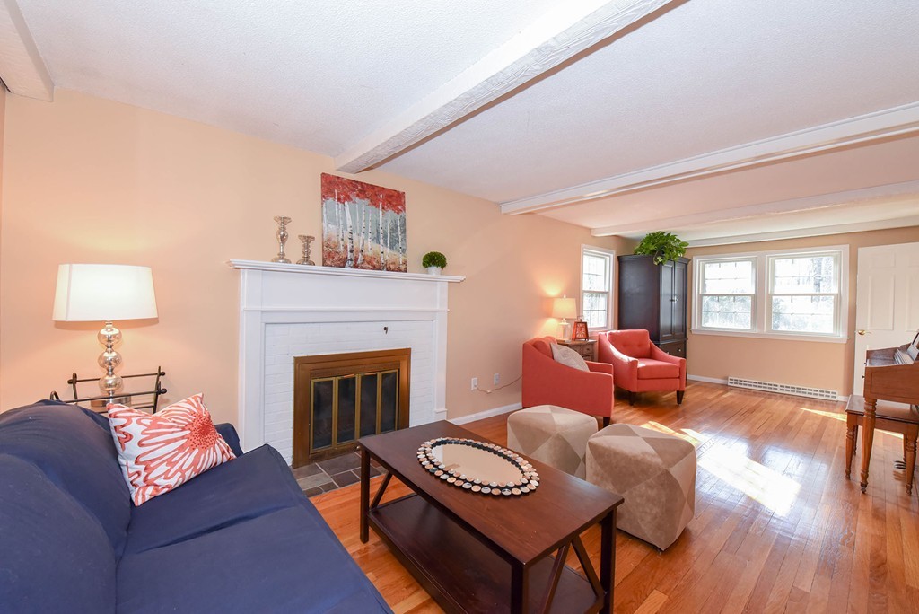 60 Bulkeley Road Littleton, MA 01460 - Photo 4 of 20