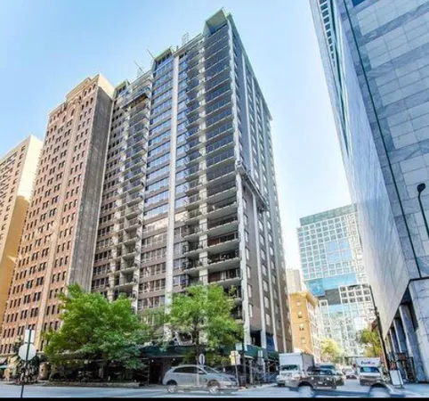 $498,000 | 201 East Chestnut Street, Unit 14A, Chicago, IL 60611