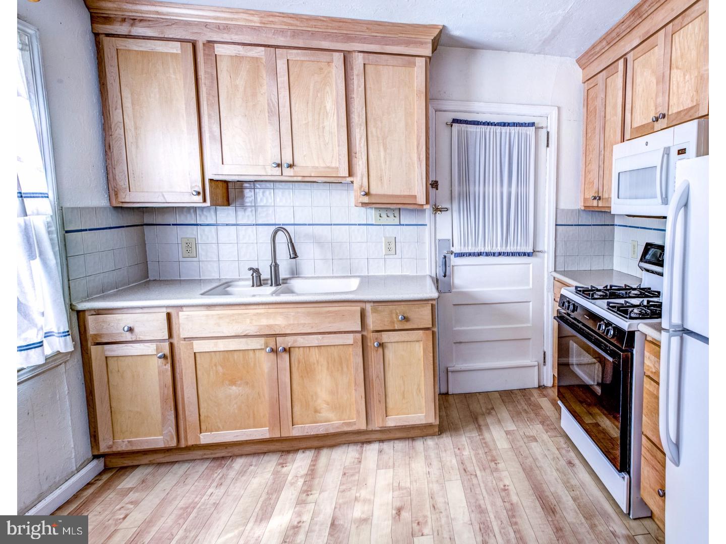 614 Fulmer Road Pottstown, PA 19465 - Photo 6 of 20 Kitchen