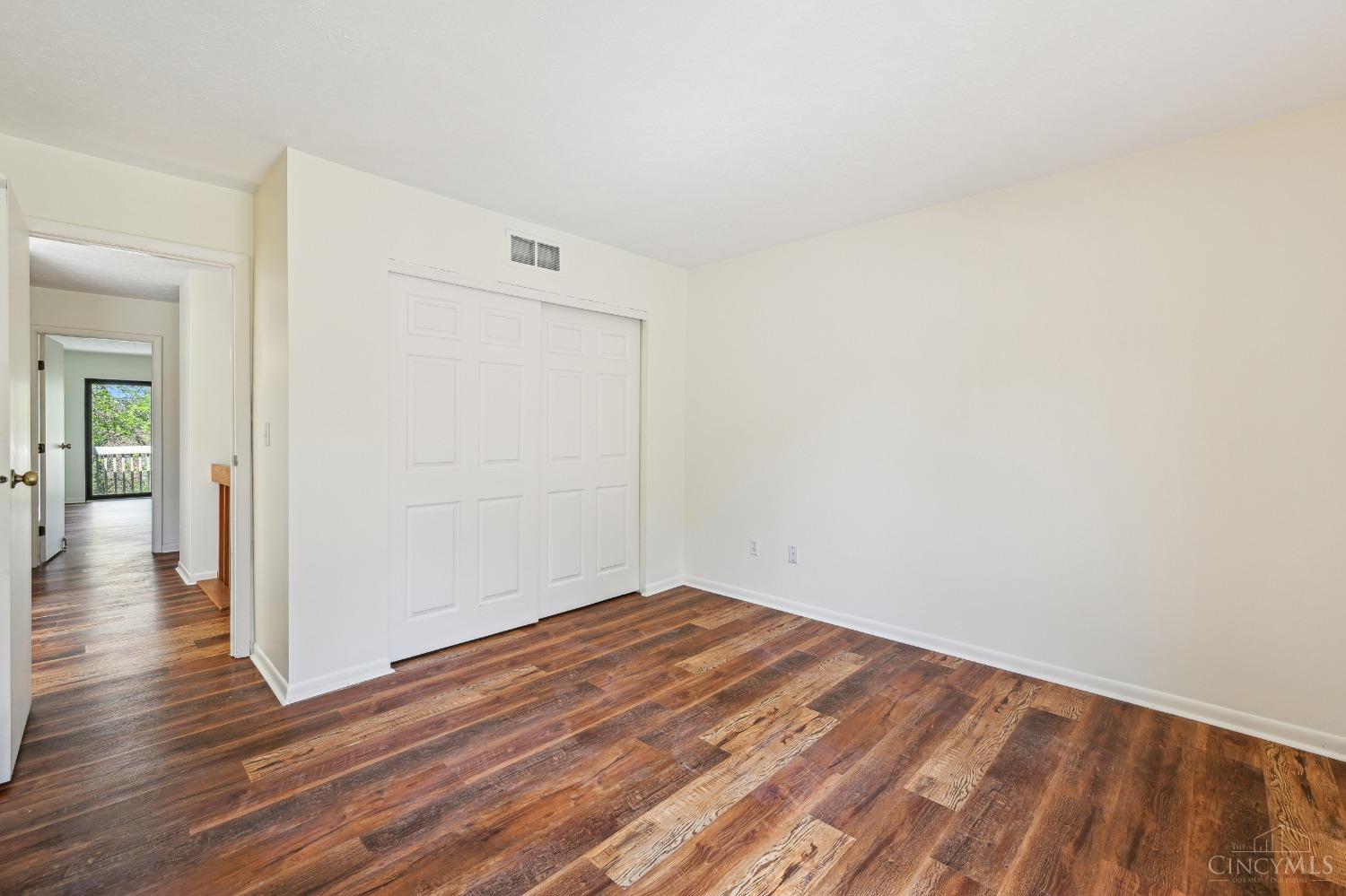 7264 East Galbraith Road Cincinnati, OH 45243 - Photo 25 of 33