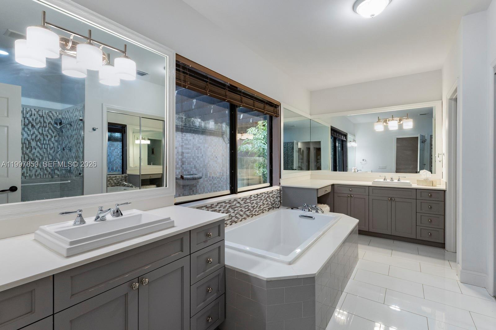 324 Southwest 30th Road Miami, FL 33129 - Photo 13 of 26