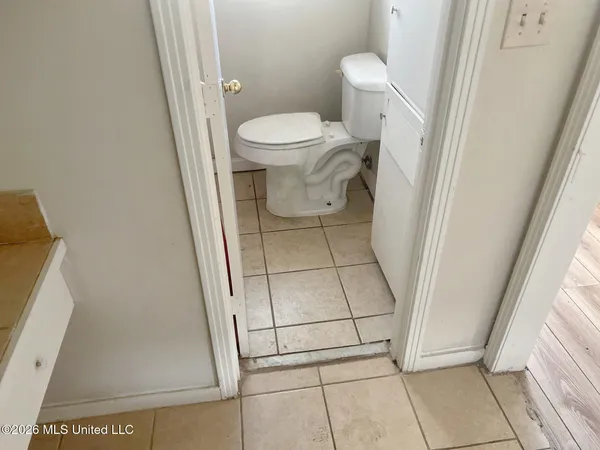 $99,900 | 800 Meadow Hill Drive, Clinton, MS 39056