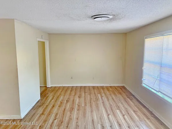 $99,900 | 800 Meadow Hill Drive, Clinton, MS 39056