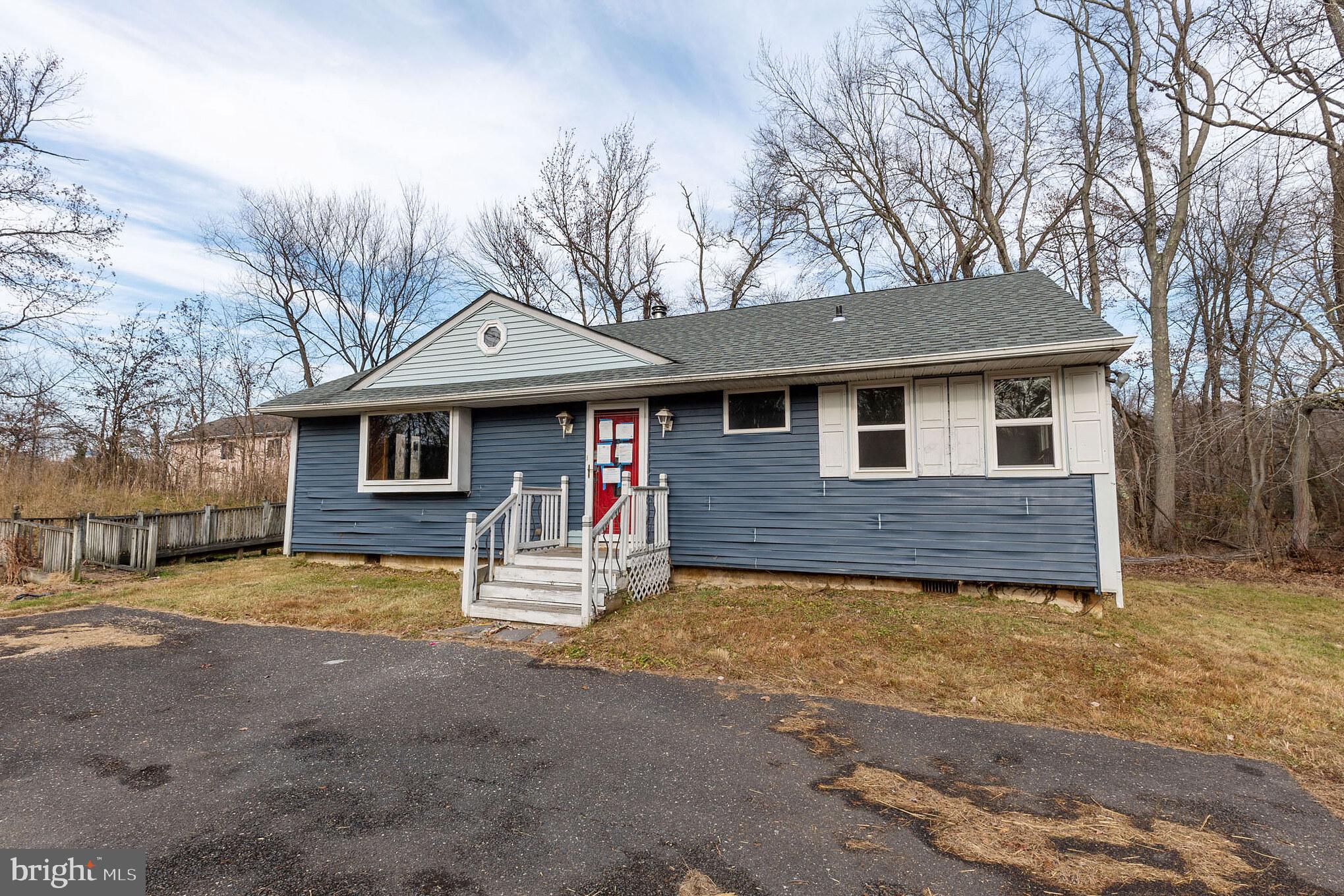 405 Hartford Road Mount Laurel, NJ 08054 - Photo 2 of 25