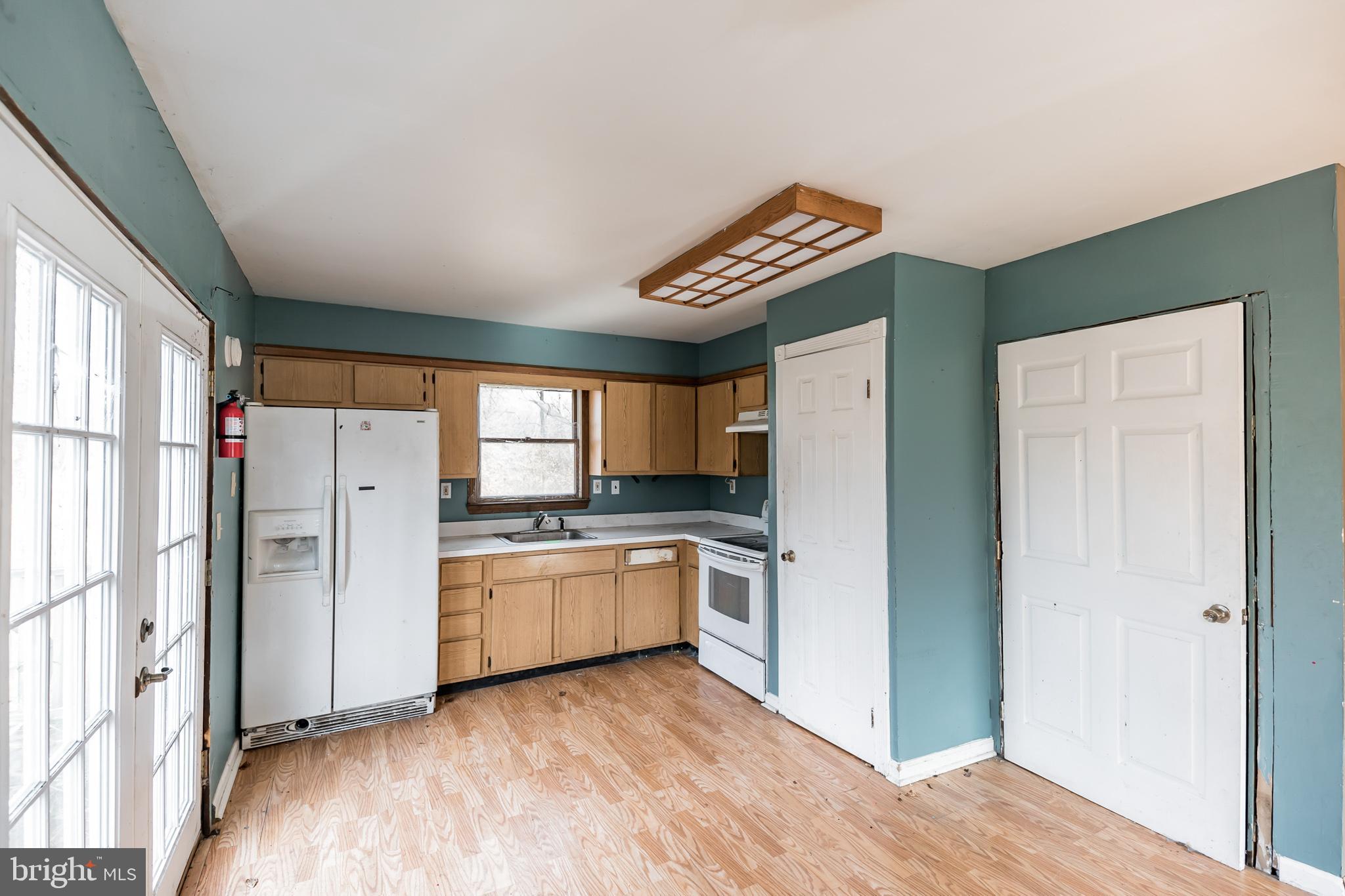 405 Hartford Road Mount Laurel, NJ 08054 - Photo 10 of 25