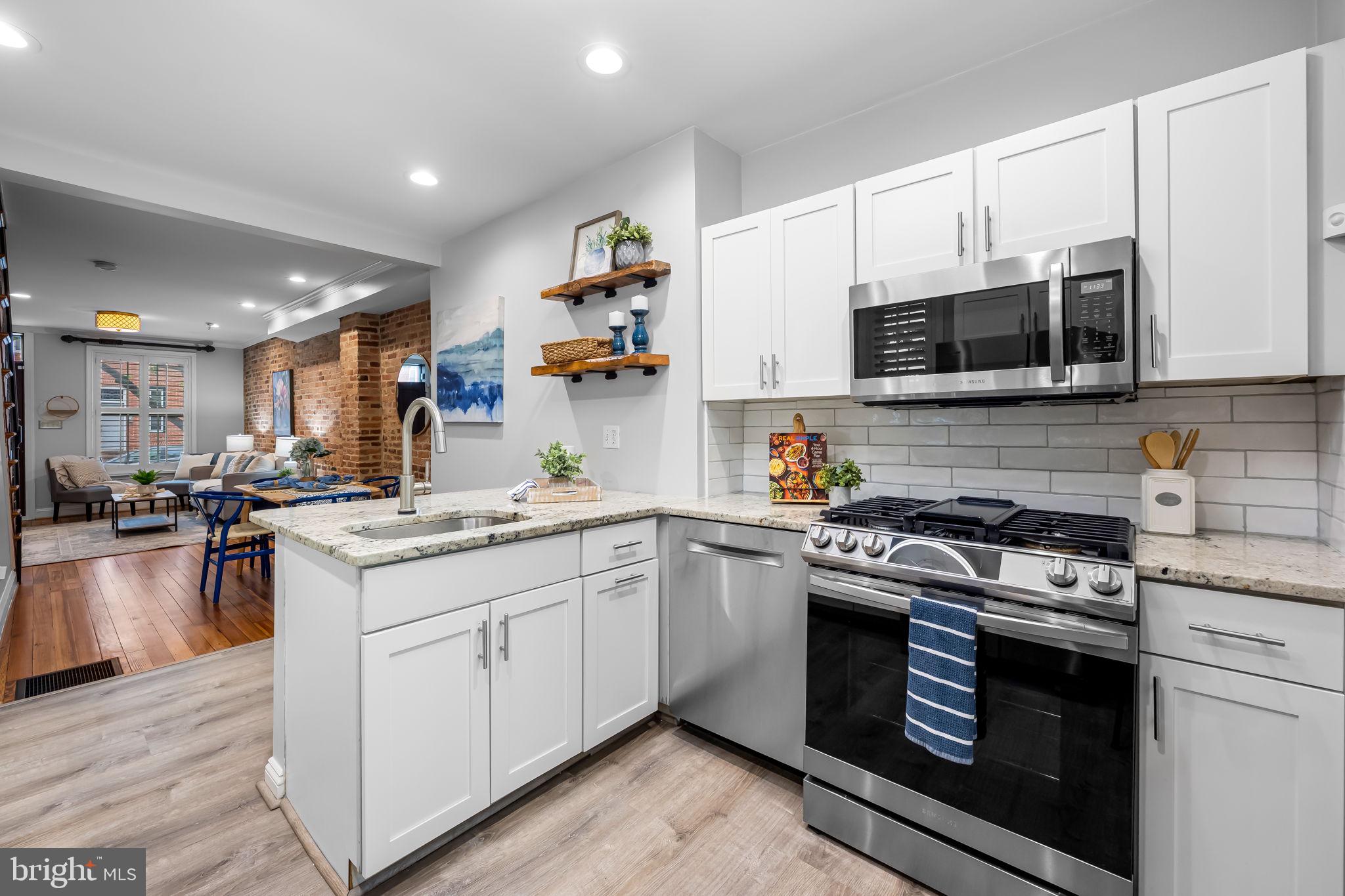 644 East Clement Street Baltimore, MD 21230 - Photo 11 of 41 kitchen
