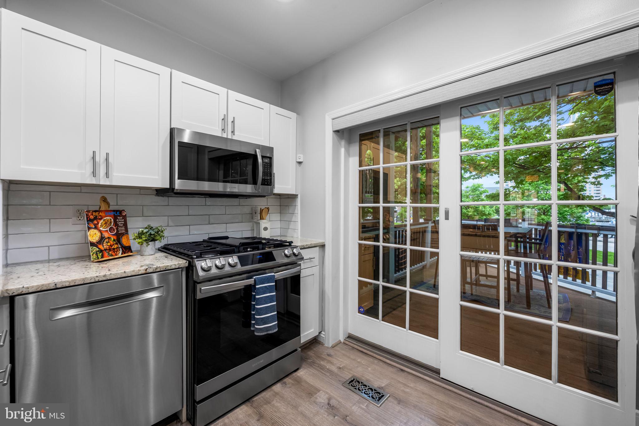 644 East Clement Street Baltimore, MD 21230 - Photo 13 of 41 kitchen