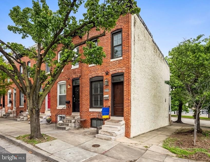 644 East Clement Street Baltimore, MD 21230 - Photo 3 of 41