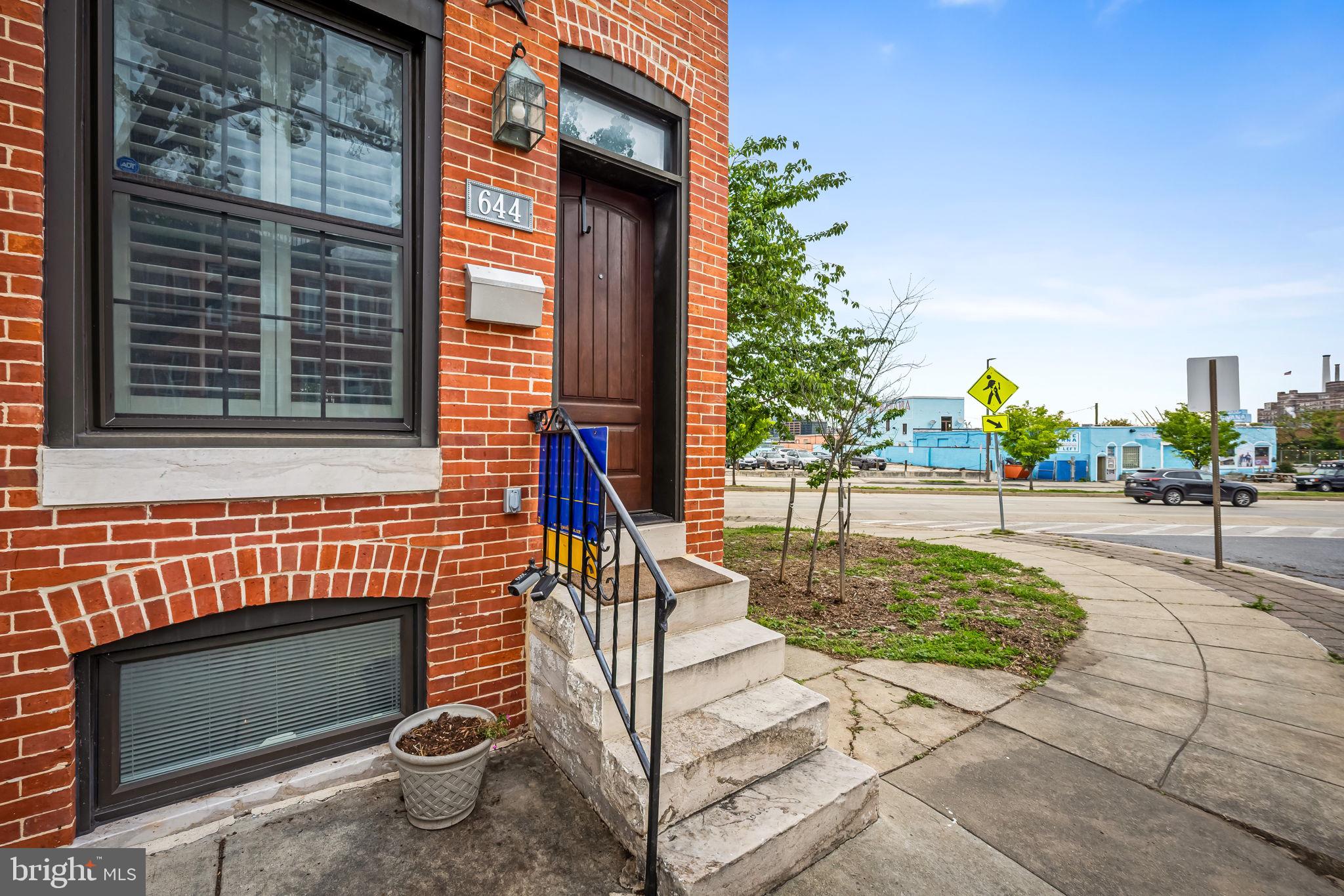 644 East Clement Street Baltimore, MD 21230 - Photo 4 of 41