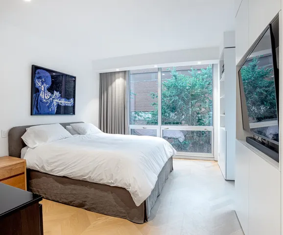 $1,300,000 | 1917 South Calumet Avenue, Chicago, IL 60616