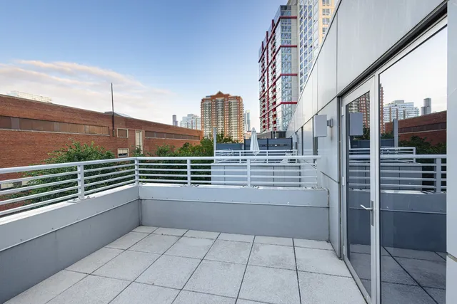 $1,300,000 | 1917 South Calumet Avenue, Chicago, IL 60616